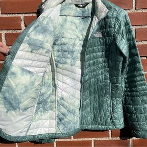 The North Face Women's Thermoball Jacket Trellis Green/Borealis Print XS